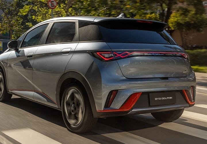 BYD reduz preço e inicia oferta para linha eletrificada