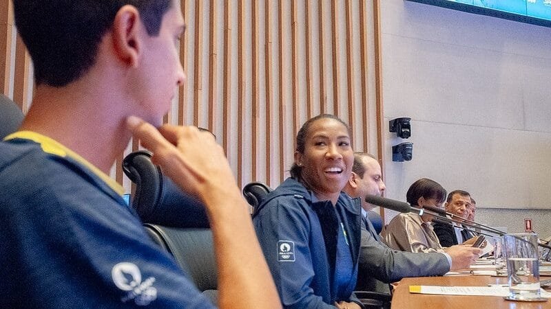 Atletas olímpicos homenageados pelos deputados distritais