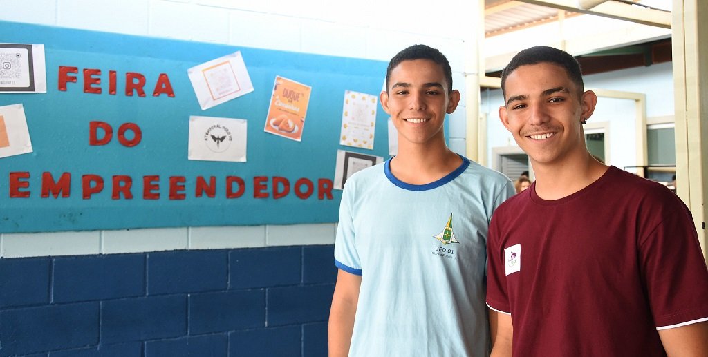 IrmAndré Gabriel e André Rafael Gonçalves, do Centro Educacional (CED) 01 Riacho Fundo II DF