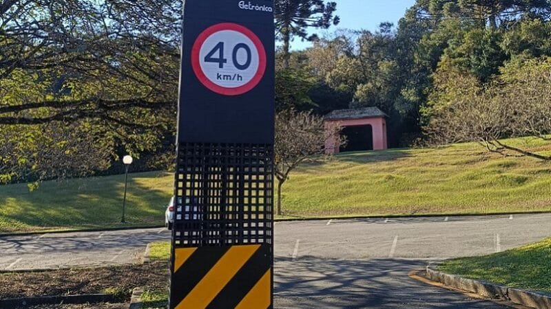 Primeira lombada eletrônica foi instalada há 32 anos em Curitiba