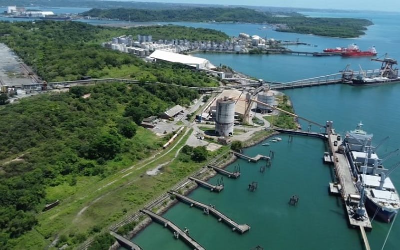 Porto de Aratu Bahia Misto Brasil