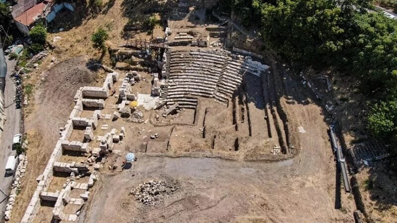 Arqueólogos descobriram um dos maiores anfiteatros da antiguidade