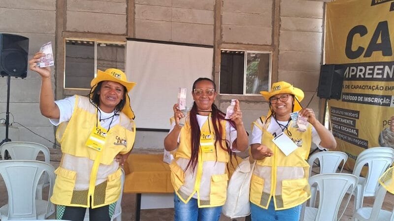 Oficina treina para vendas e empreendedorismo na Estrutural