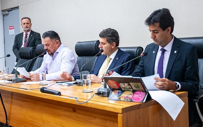 Comissão Fundiária CLDF Legislativo Misto Brasil