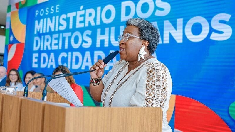 Posse de Macaé Evaristo tem simbolismo da mulher negra