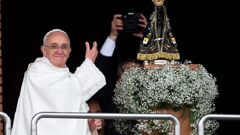 Papa Francisco mostra “gradual” melhora após 23 dias internado