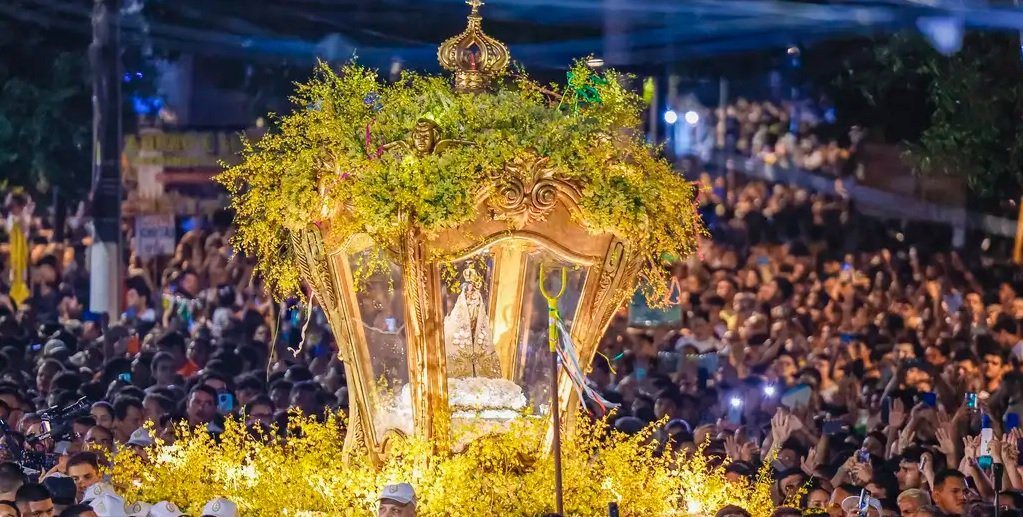 Procissão Belém Nossa Senhora de Nazaré Misto Brasil