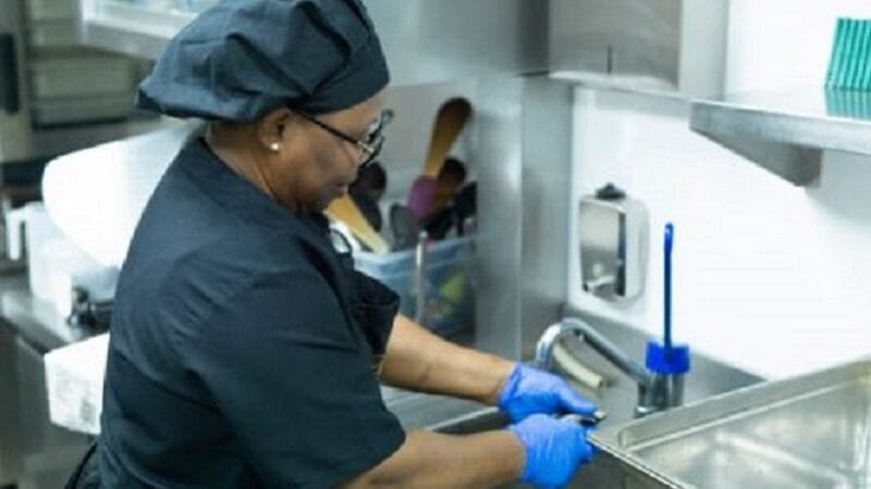 Abertas as inscrições para cursos de copeira e assistente administrativo