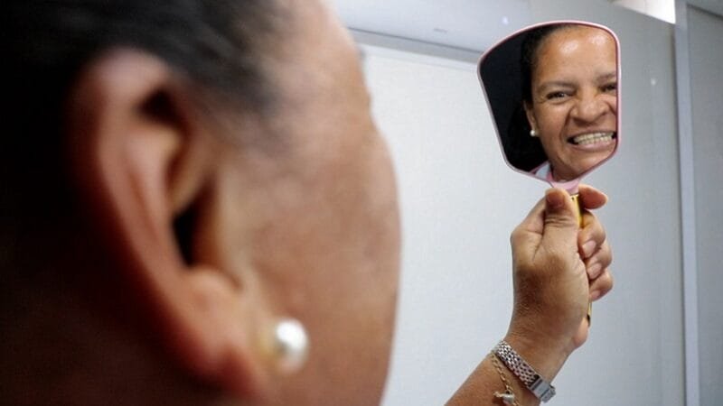 Publicado aviso para contratar serviços de prótese ortodôntica