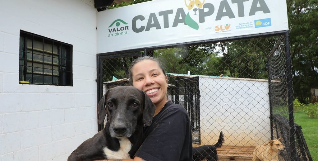 Liz Maia resgate pets Projeto Cata Patas Misto Brasil
