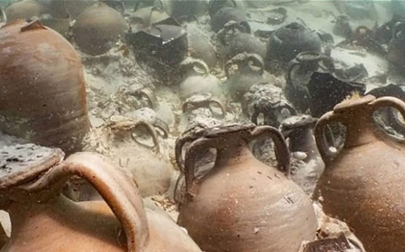Descoberta navio potes de cerâmica Misto Brasil