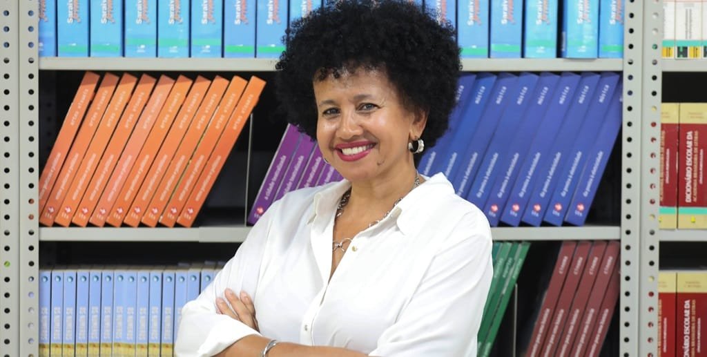 Professora Gina Vieira DF Misto Brasil