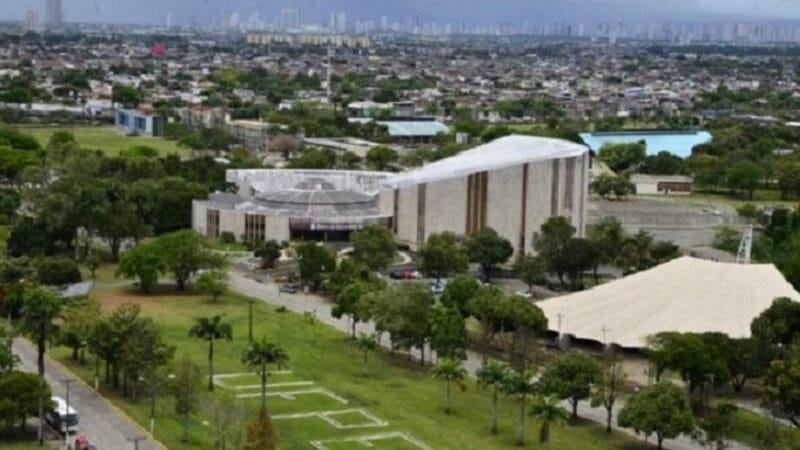 Concurso público para professor na Universidade de Pernambuco