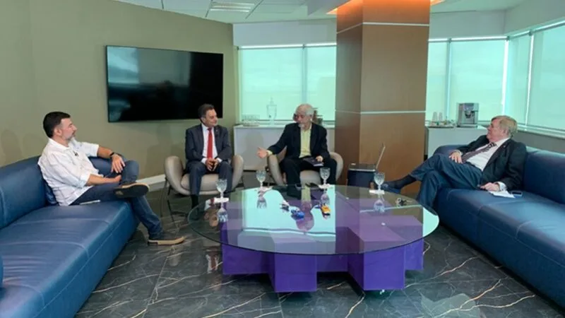 Ex-ministro diz no Bastidores da Educação que falta cidadania