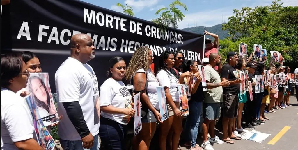Rio de Janeiro manifestação crianças bala perdida Misto Brasil