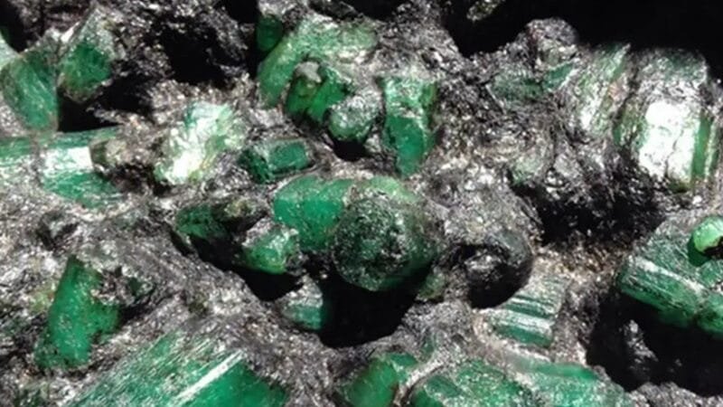 EUA formalizaram a repatriação de R$ 6 bilhões em esmeraldas