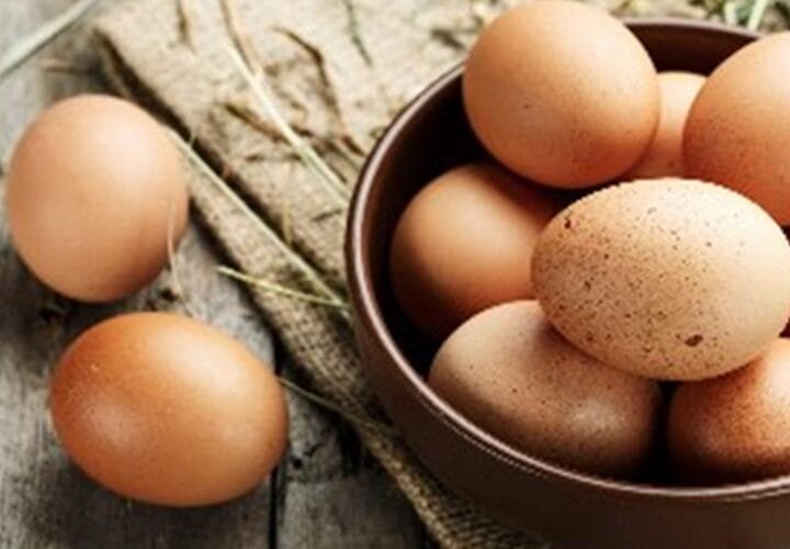 Ovos e café impulsionam alta em supermercados