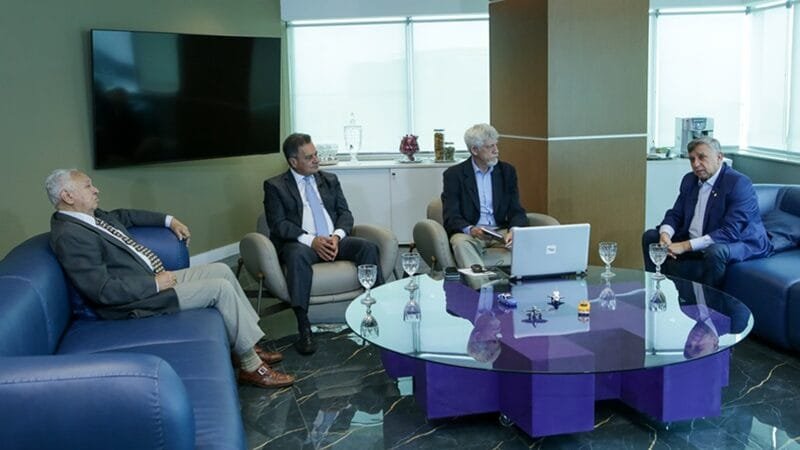 Escola e educação só melhoram com professores qualificados