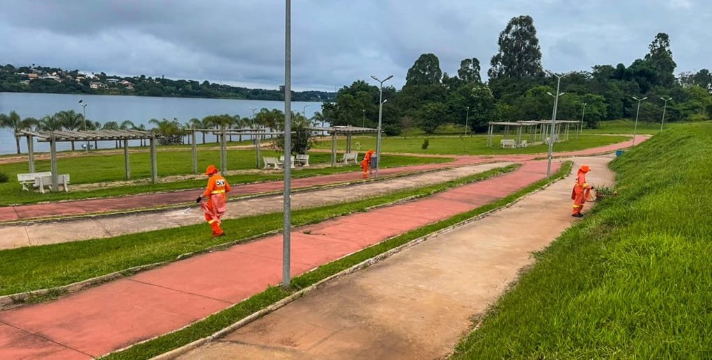 Limpeza urbana SLU Brasília Misto Brasil