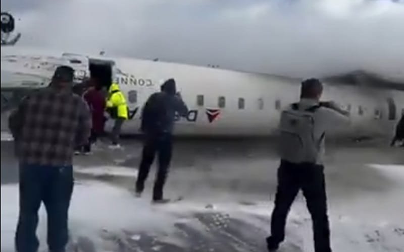 Avião Delta Airlines Canadá acidente Misto Brasil