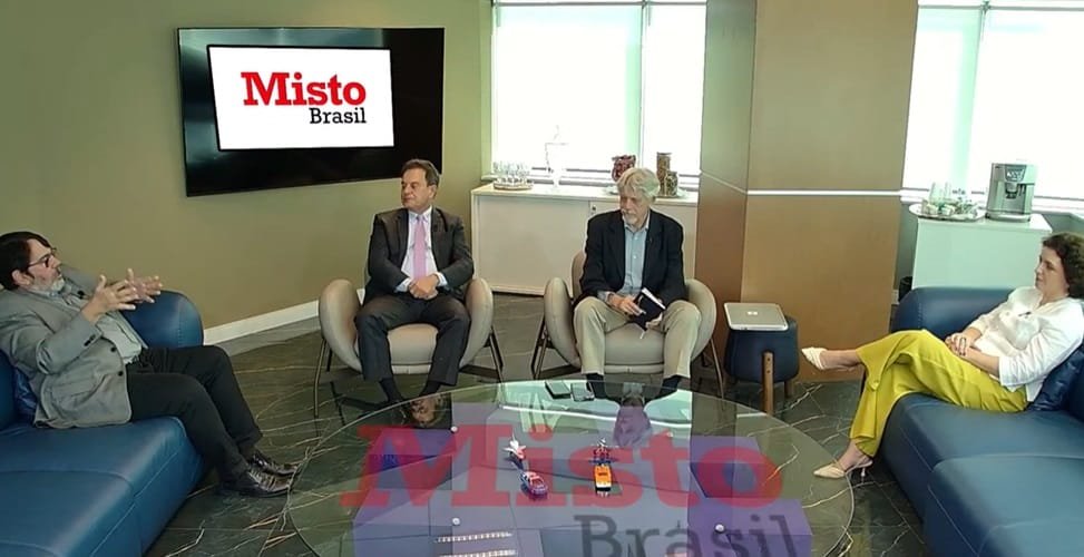 Bastidores da Educação Professores Carlos Longo e Rozana Naves Misto Brasil