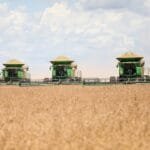 Começou a temporada da colheira da soja no Distrito Federal