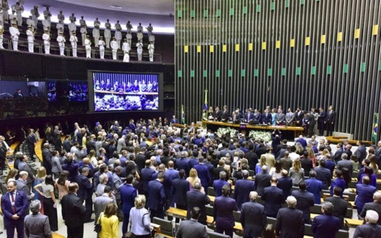 Congresso tem três semanas para votar antes do recesso