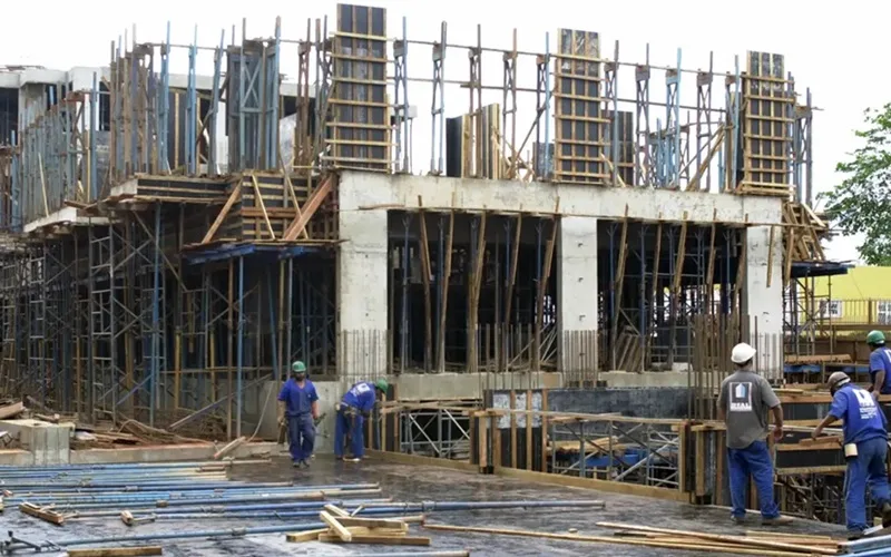 Índice da construção varia 0,37% em março