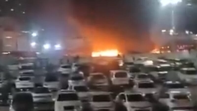 Três ônibus explodiram ao sul de Tel Aviv