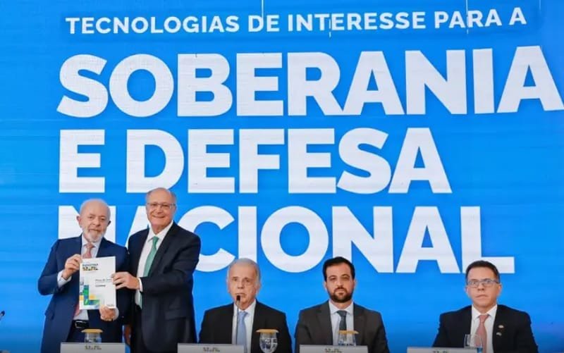 Lula da Silva e Geraldo Alckmin indústria nacional Misto Brasil