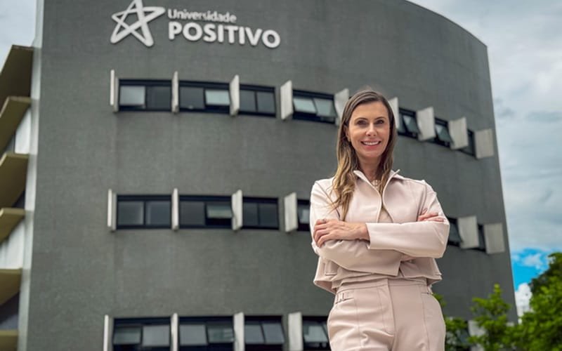 Universidade Positivo reitora Andreia Caldani Misto Brasil