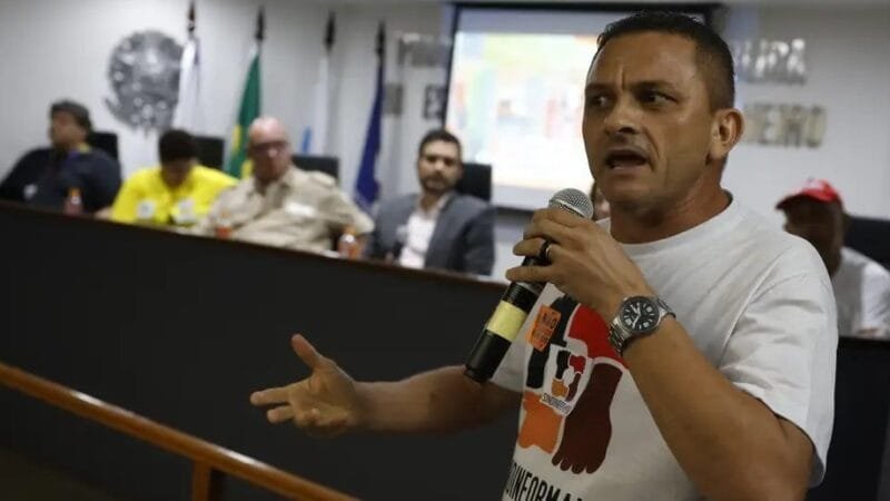 José Mauro é vendedor e esteve na audiência pública para discutir os problemas dos ambulantes e camelôs da cidade do Rio/Fernando Frazão