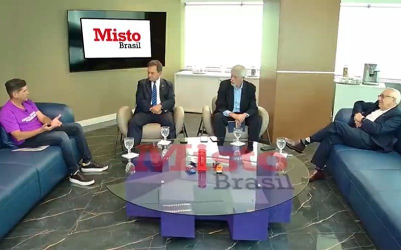 Bastidores da Educação Gastão Vieira e Arioston Cerqueira Misto Brasil