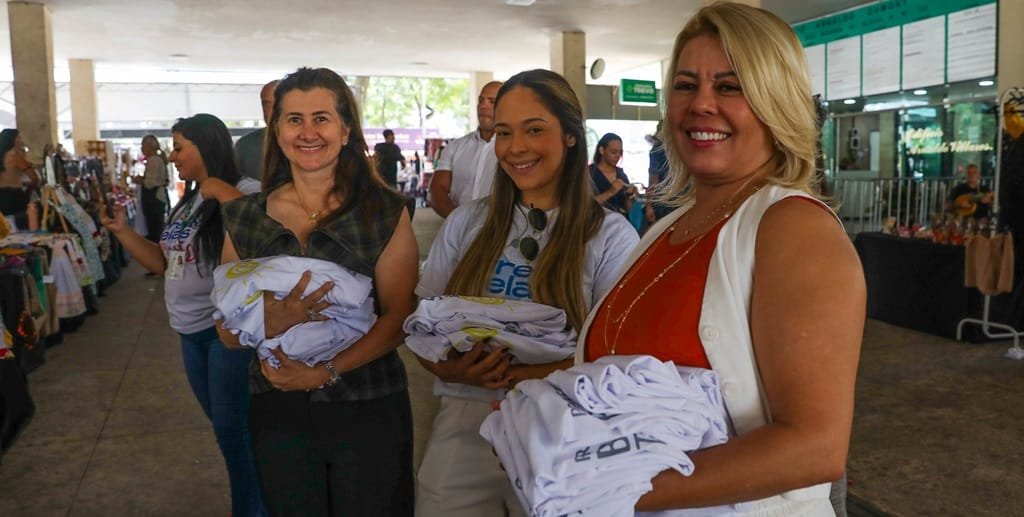 Artesanato mulheres Setor Comercial Sul Misto Brasil