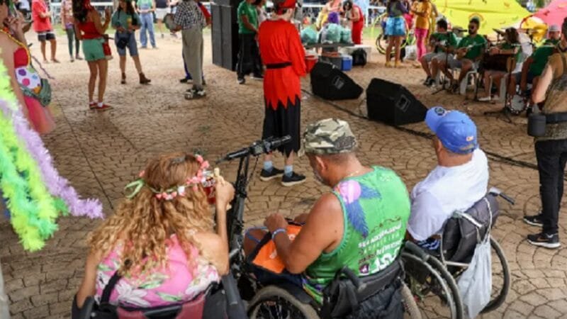 Carnaval para mobilizar as pessoas com deficiência
