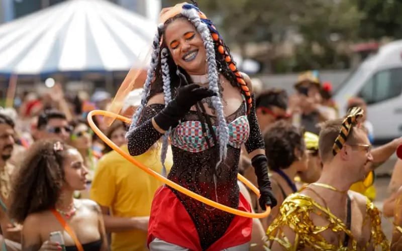 Carnaval deve reunir 65 milhões de foliões