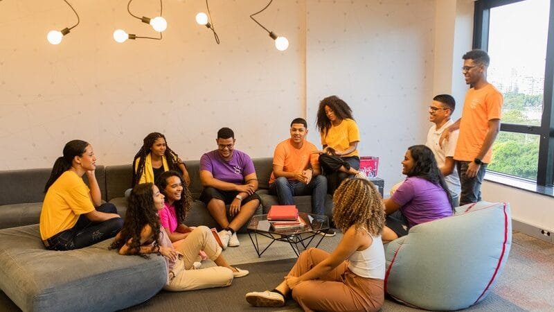 Instituto oferece 15 mil vagas no Coletivo Online