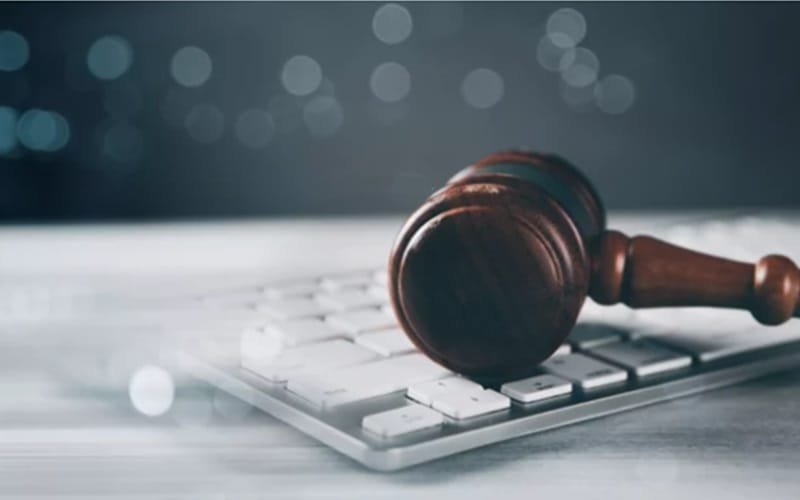 Leilões martelo Misto Brasil