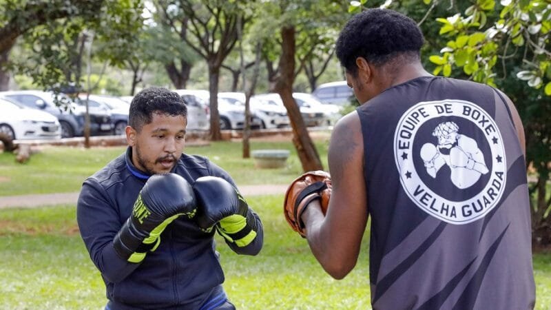 Atletas aproveitam a folga do Carnaval para se exercitaram no Parque da Cidade, que recebeu no período 100 mil pessoas/Lúcio Bernardo Jr./Agência Brasília