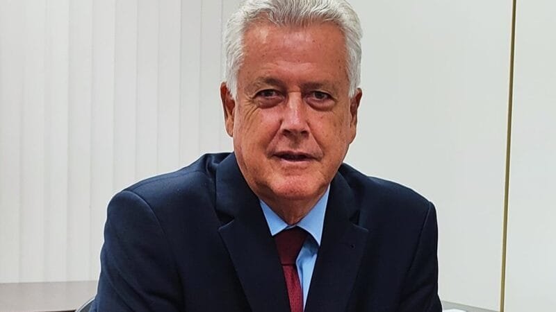 Entra Rodrigo Rollemberg na Câmara e sai Gilvan Máximo