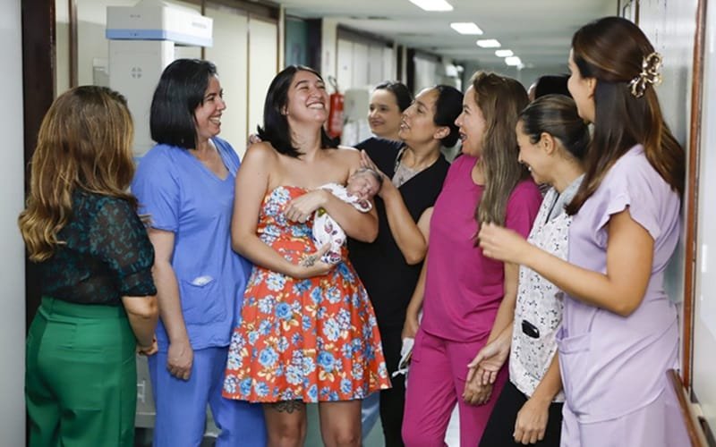 Bebê prematuro Rainara Andrade mãe de Mavie Misto Brasil