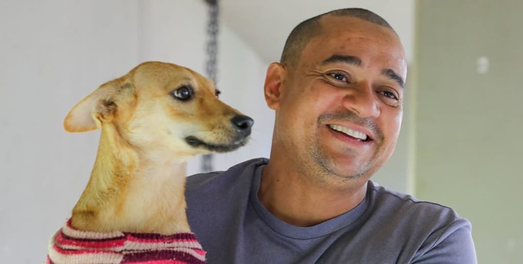 Cachorro pet Charles Marcelino Misto Brasil