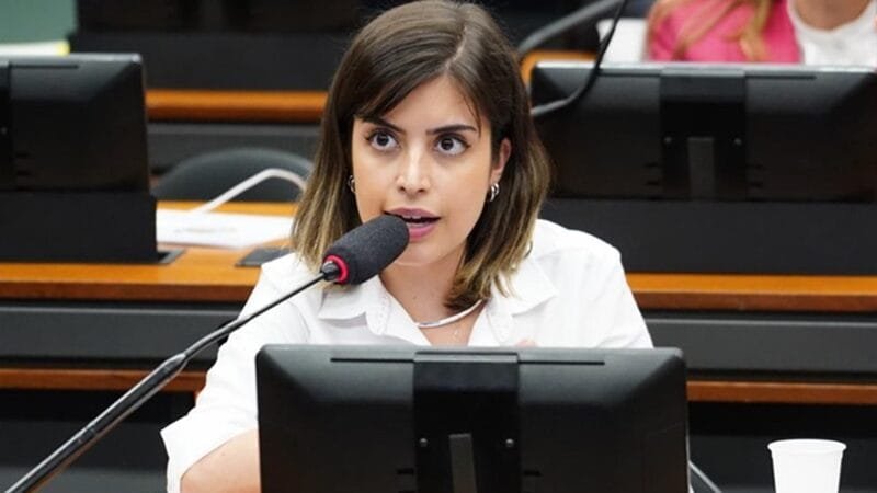 Comissão elege diretoria para discutir o Plano de Educação