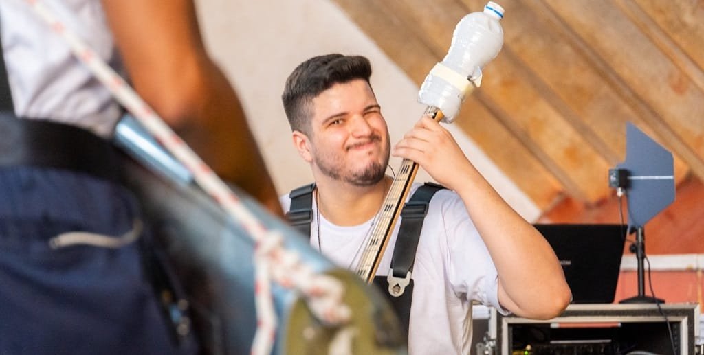 Orquestra de Sucata DF Misto Brasil