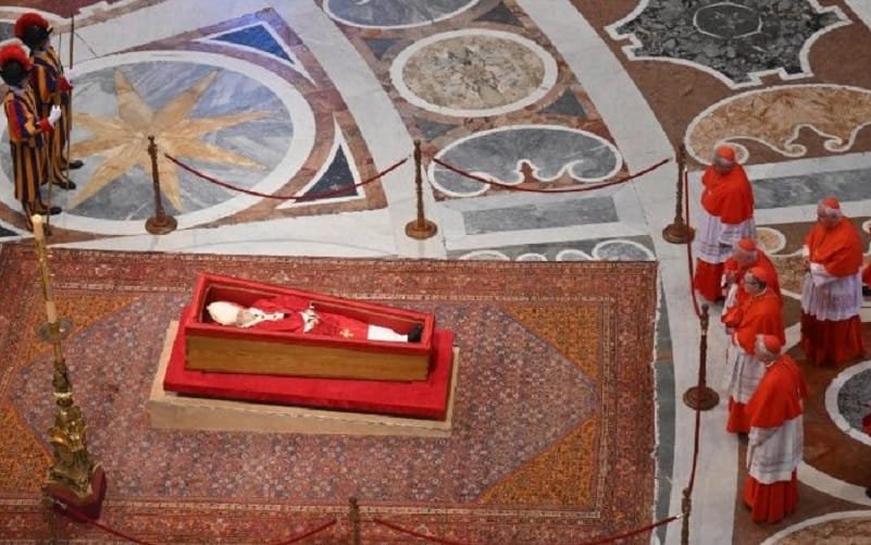 Papa Francisco corpo Catedral de São Pedro Misto Brasil