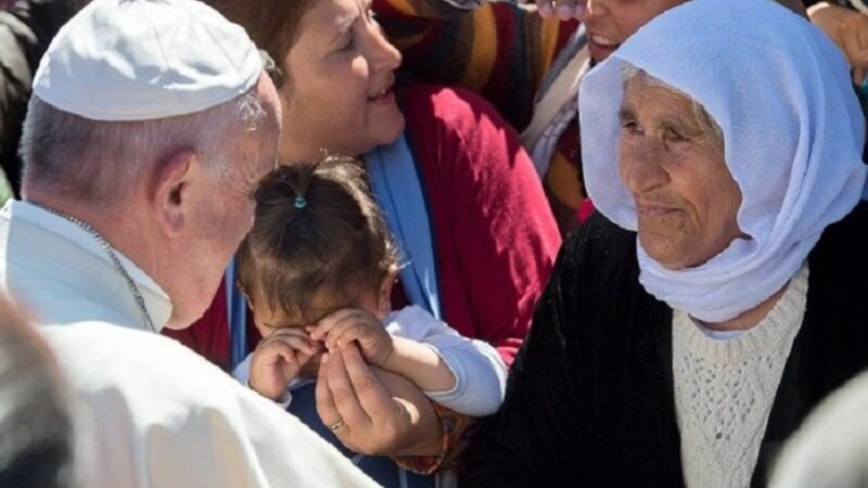 Francisco incomodava a direita e a esquerda