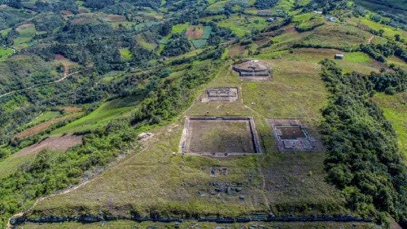Corpo de mulher de 5 mil anos é descoberto no Peru