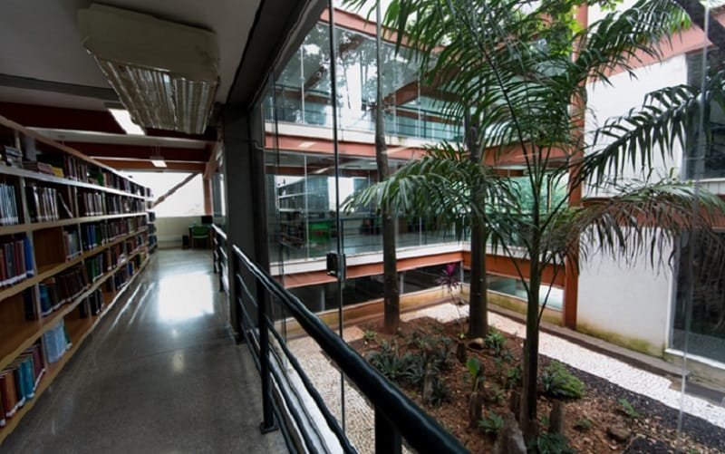 Universidade Federal do Triângulo Mineiro biblioteca central Misto Brasil