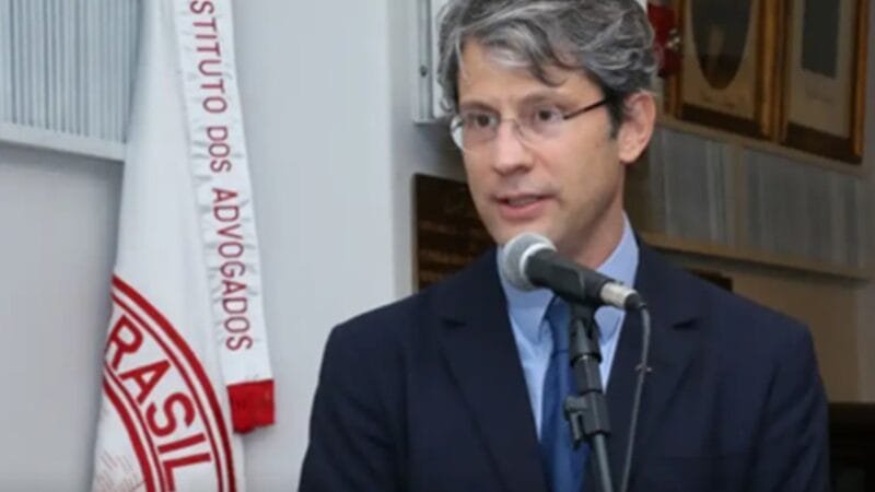 Castro Neves é o novo membro da Academia de Letras