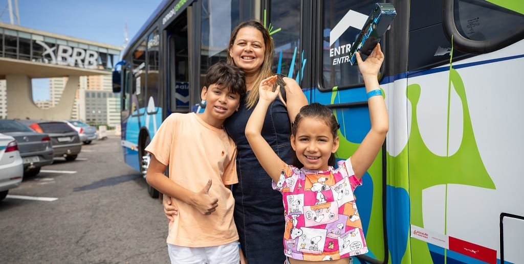 City tour Brasília Eliete Carvalho e filho Misto Brasil